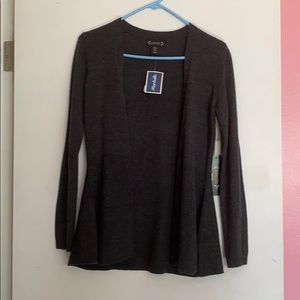 a grey long sleeve cardigan